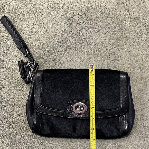 Coach - Picture 10 of 11